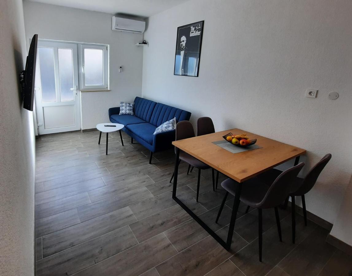 Apartman The Godfather Apartment Макарска Екстериор снимка